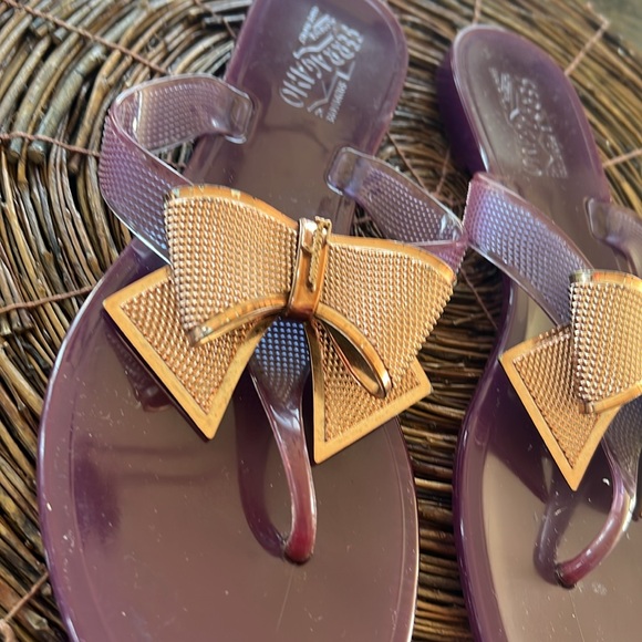 Ferragamo flip flops size 10 - Picture 4 of 6